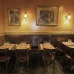 Bistrot Les Sans Culottes Parijs